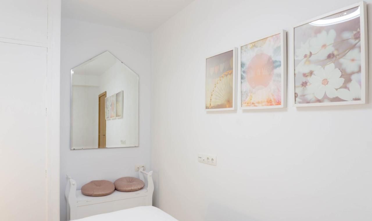 Apartment Caleta Beach Malaga Málaga Exterior foto