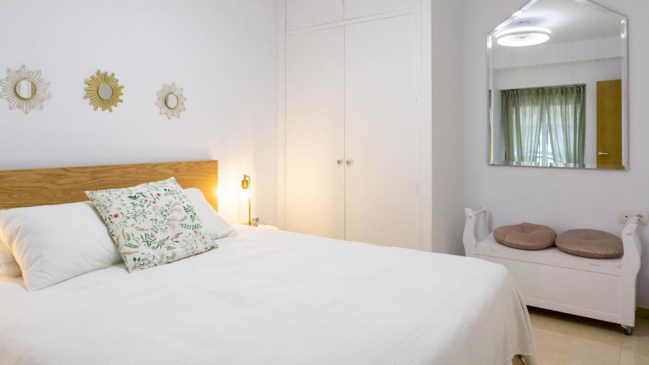 Apartment Caleta Beach Malaga Málaga Exterior foto