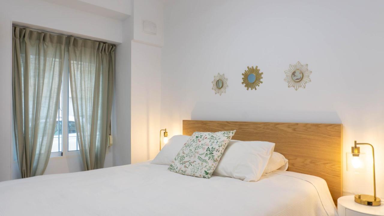 Apartment Caleta Beach Malaga Málaga Exterior foto